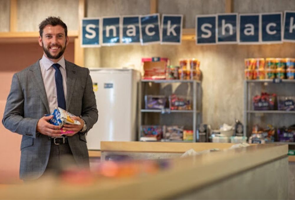 day-in-a-life-department-of-the-prime-minister-and-cabinet-lachlan-mcdevitt-snack