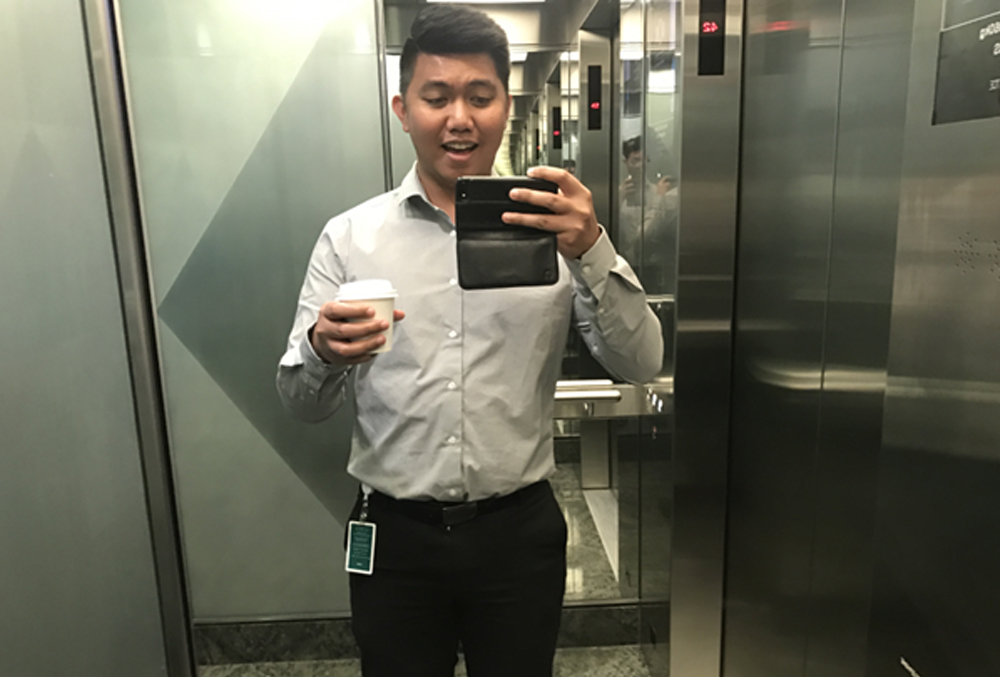 Grant Thornton Graduate Al Bautista having coffee break