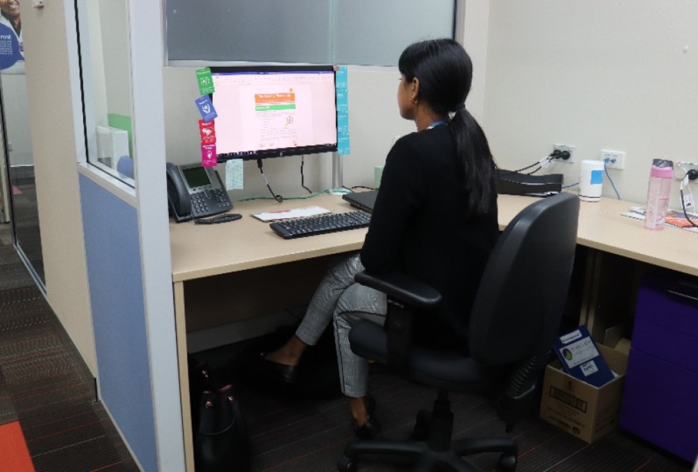 day-in-a-life-GSK-deviya-kuruparan-office